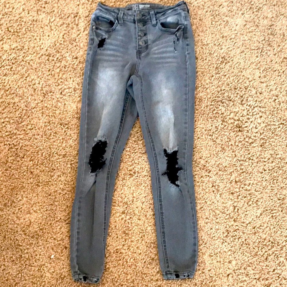 Size 3 NOBO ripped grey and black jeans.